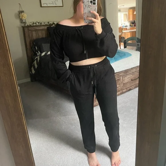 Two Piece Black Lounge Set - Picture 2 of 5